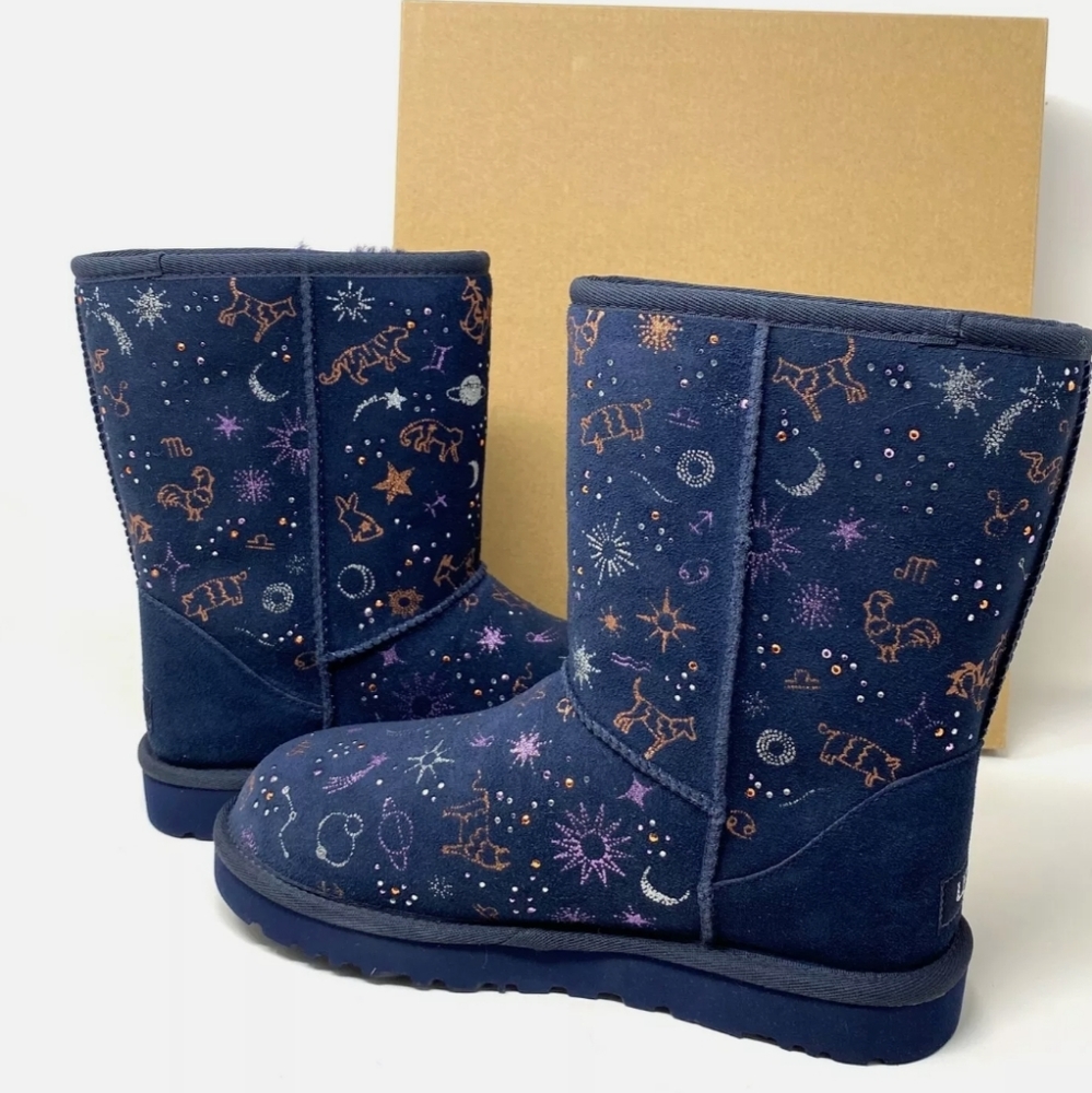 UGG Stary Night Classic Zodiac Short PRICE FIRM - Picture 3 of 8
